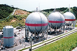 NASDA / Tanegashima H-IIA launch complex LH2 tank (540m3) addition