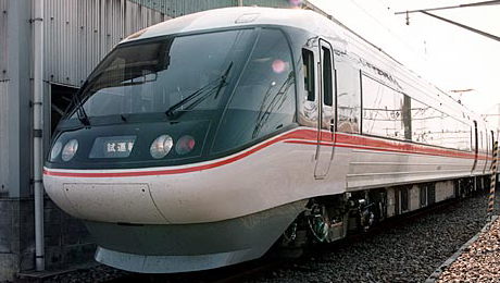 Series 383 Shinano Tilt train